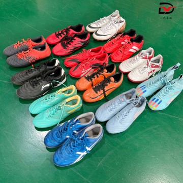 Wholesale second hand chinese brand soccer shoes bulk supply