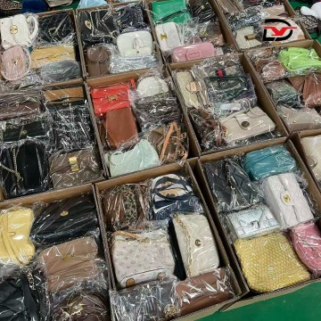 Used fashion bags for woman